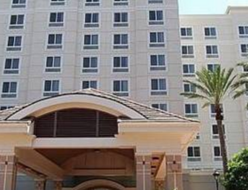 Holiday Inn Resort, Anaheim (7 story – 200 guest rooms)